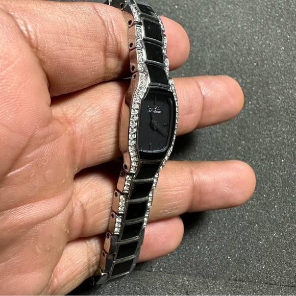 CITIZEN Eco-Drive Ladies Bracelet Watch B023-S064066 Swarovski Crystal’s Working - Picture 3 of 10